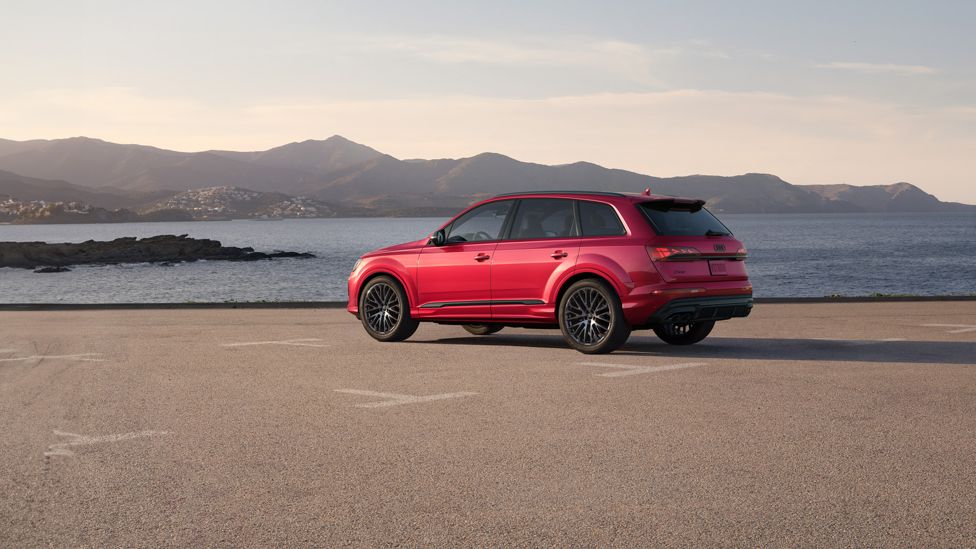 2024 Audi Q7 & SQ7 Signature S exterior