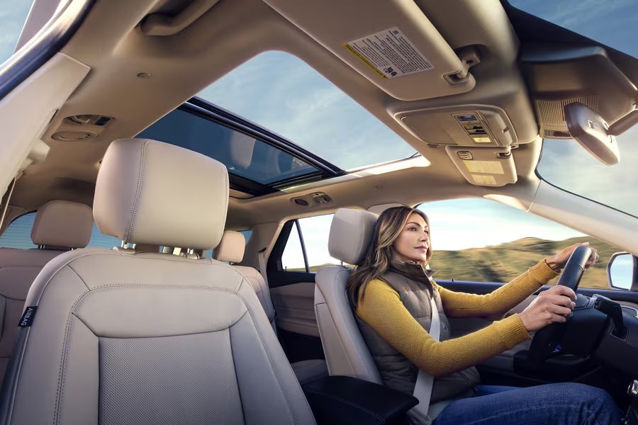 2025 Ford Explorer (JC Lewis) Moonroof