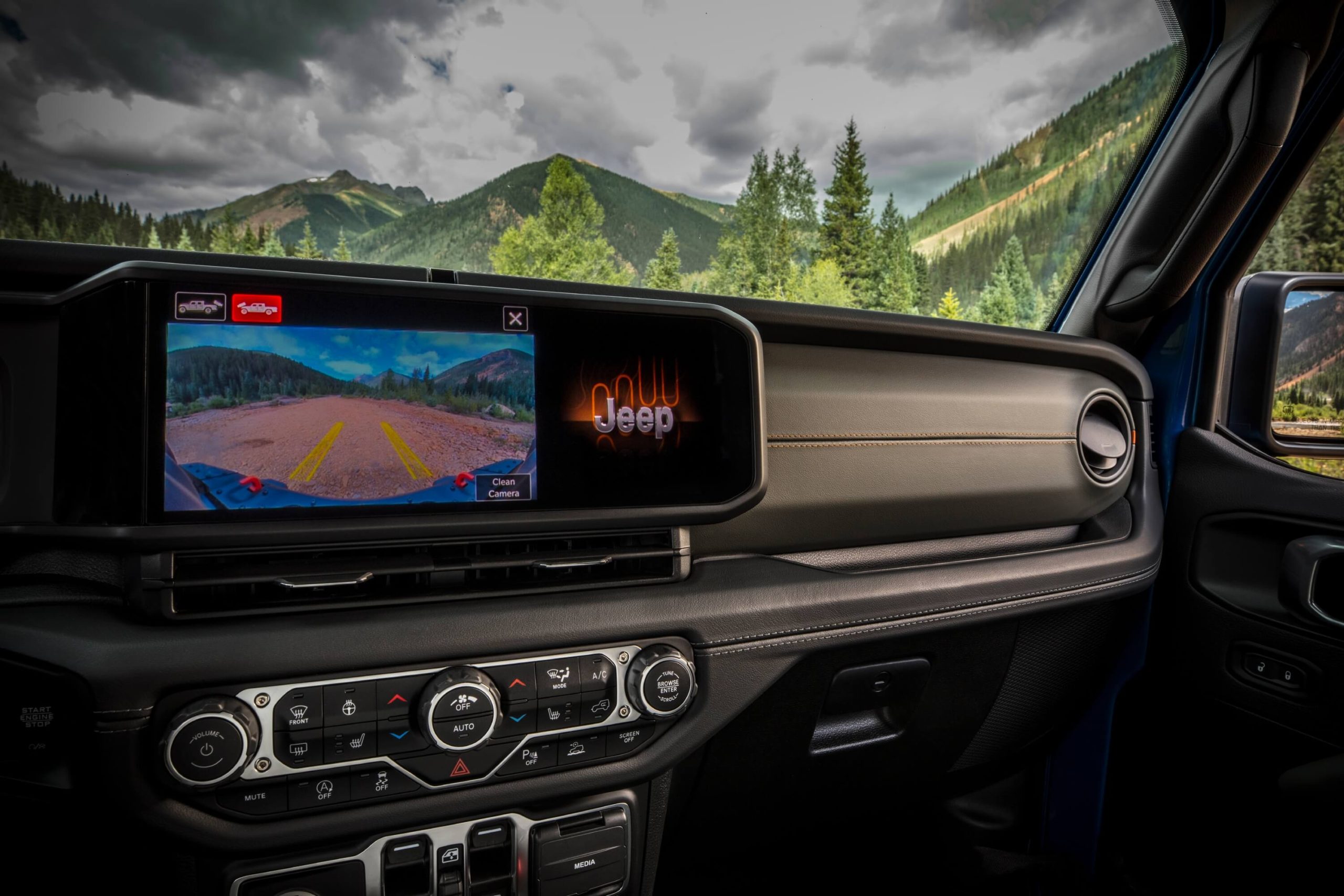 2025 Jeep Gladiator