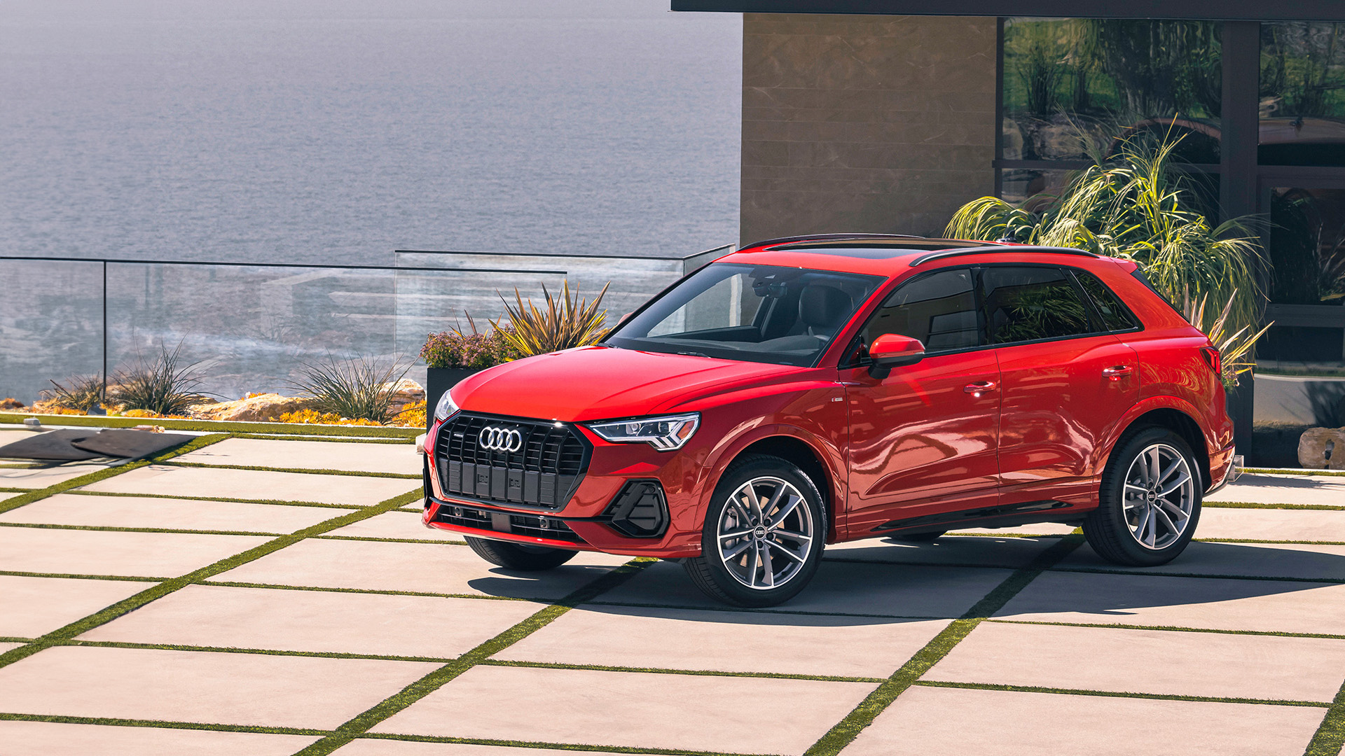 + 2024 Audi Q3 Black Optic Package