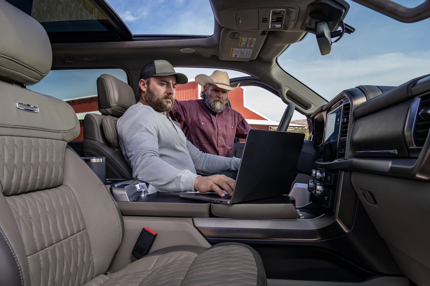 2025 Ford F-150 (JC Lewis)