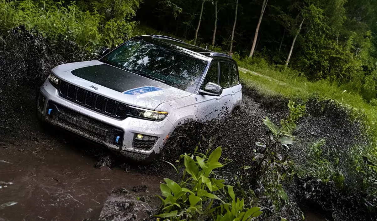 2025 Jeep Grand Cherokee & 4xe – Elk Grove CDJR Off-Road Capability