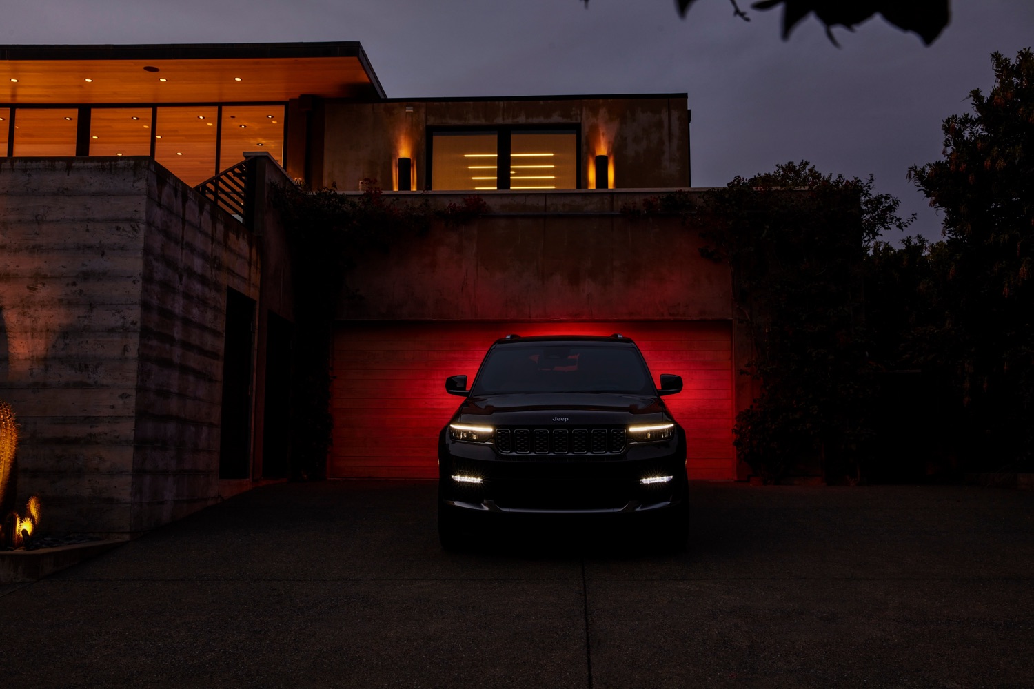 2025 Jeep Grand Cherokee & 4xe – Elk Grove CDJR
