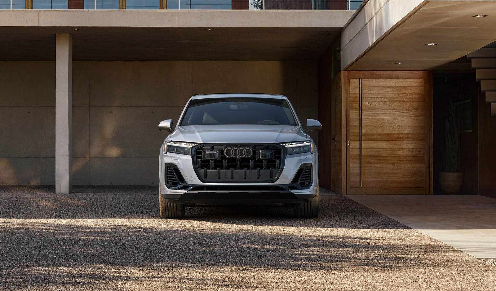 2025 Audi Q7 & SQ7 Performance, Design, Comfort & Specs Black optic package