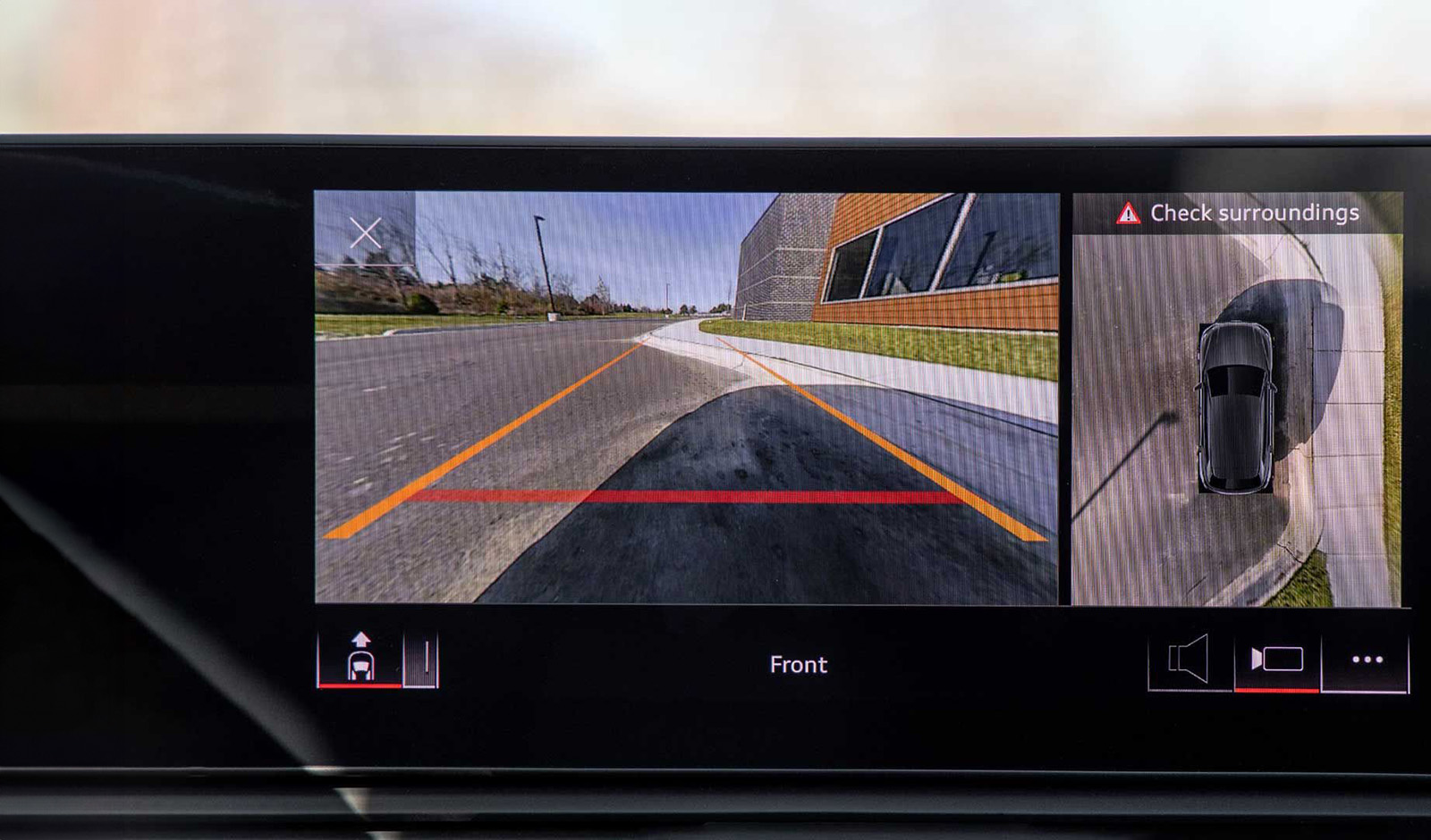 2025 Audi Q6 e-tron: Performance, Design, Comfort & Specs Top View<br>Camera