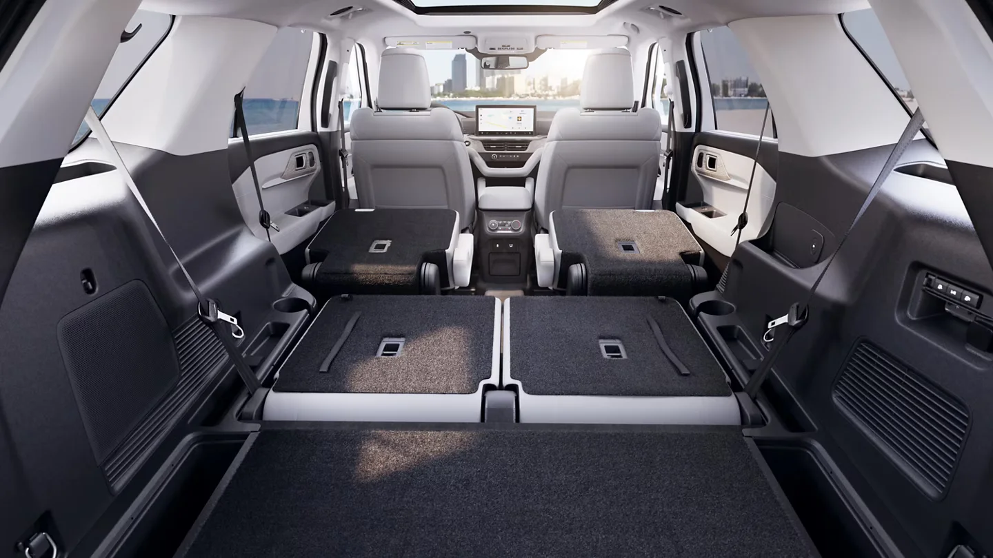 2025 Ford Explorer (JC Lewis) Cargo