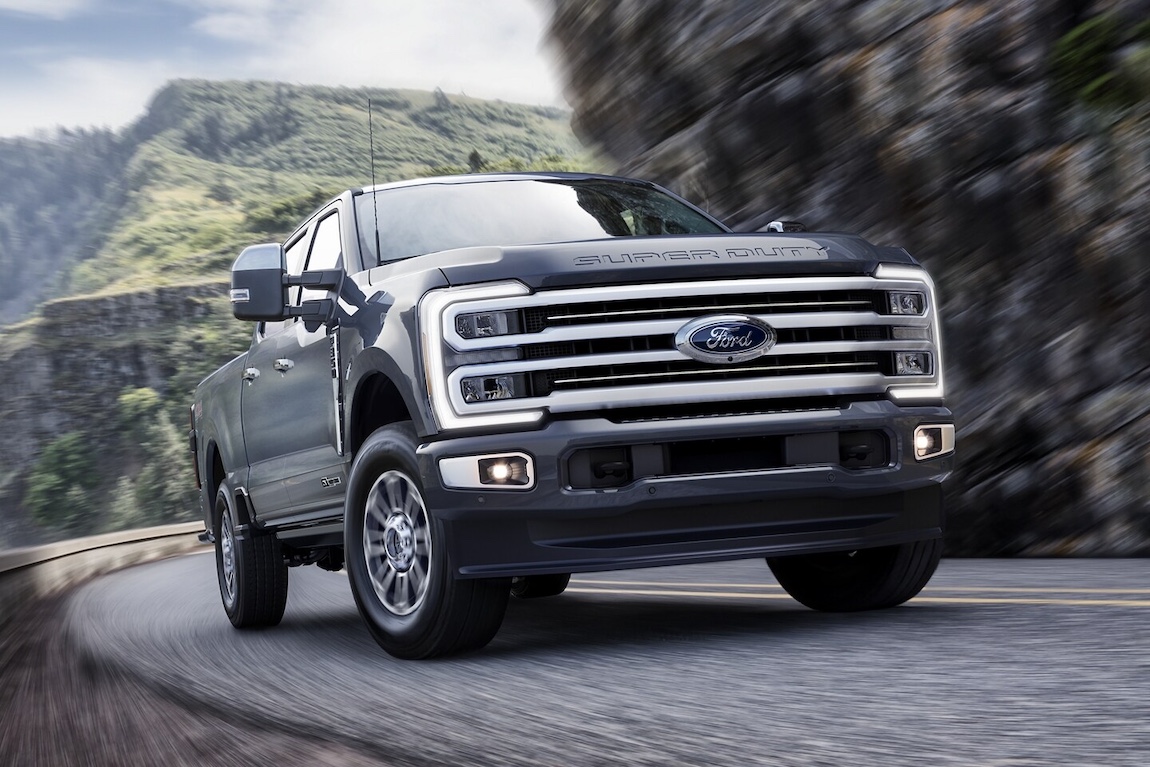 2025 Ford Super Duty (JC Lewis)