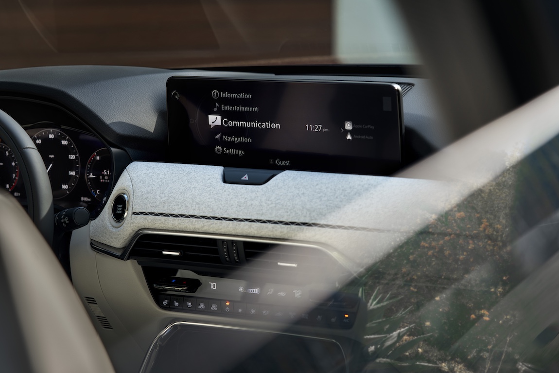 2025 Mazda CX-90 Technology
